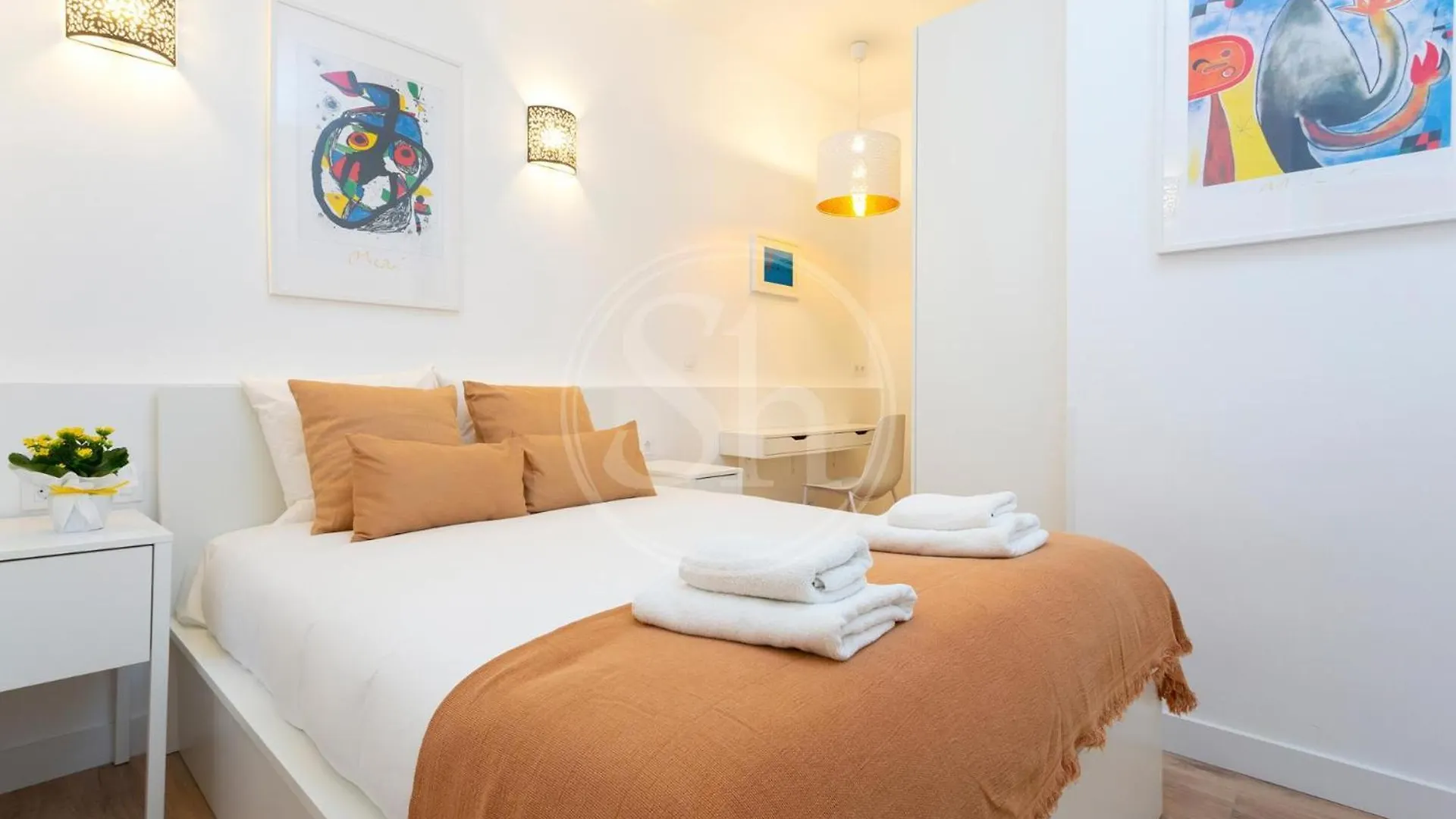 Apartamento Cerca De Sagrada Familia 바르셀로나