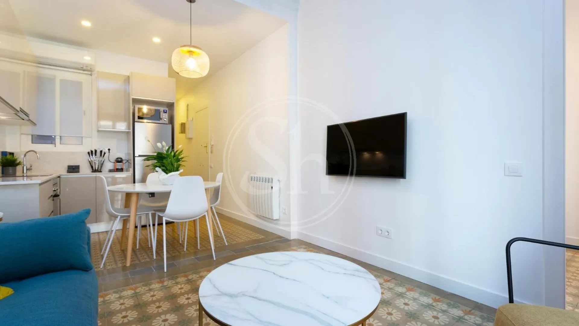 Apartamento Cerca De Sagrada Familia 바르셀로나 0*,